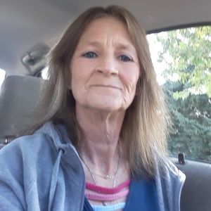 Meet your Posher, Carla